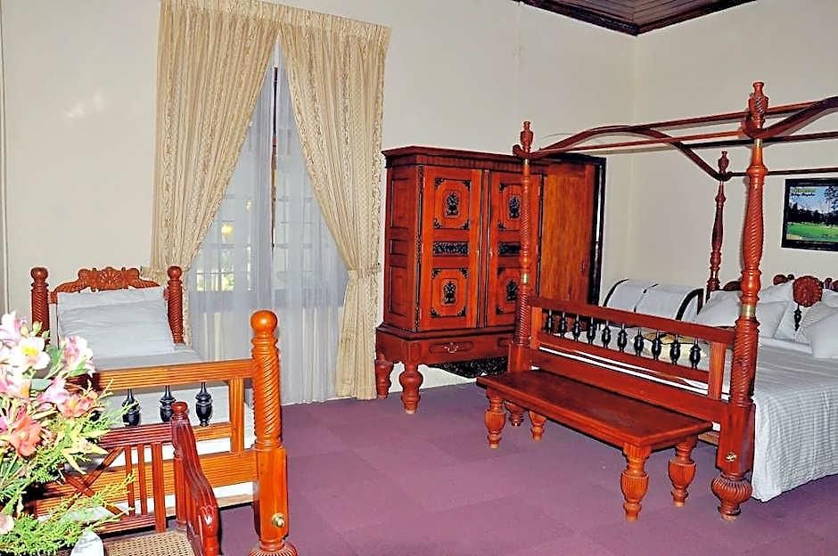 Chelthnam Hotel
