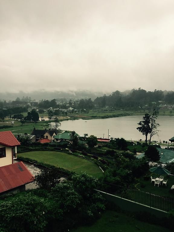 Lake View Bungalow - Nuwara Eliya