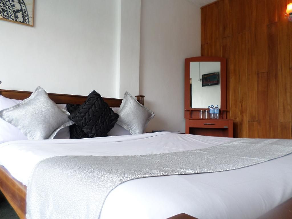 Mount View Hotel 2*
