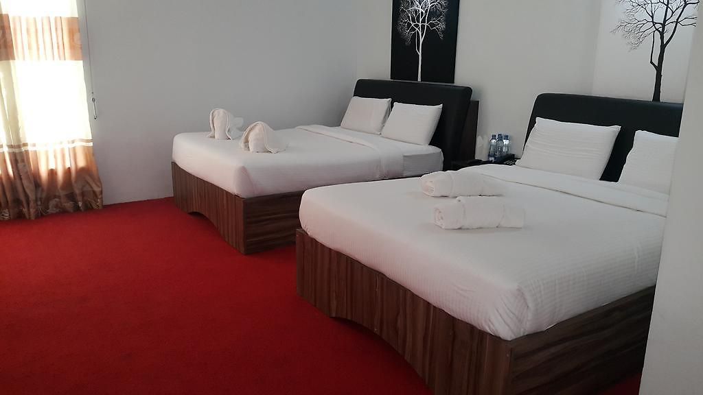 La Cottage Boutique Hotel & Restaurant Hotel