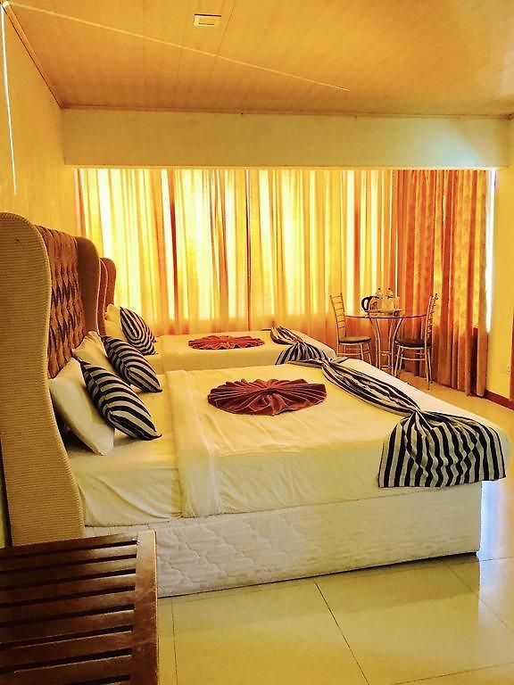 Single Tree Hotel *