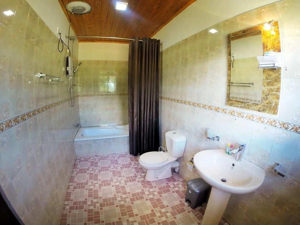 Hills Rest 3*
