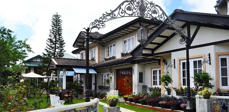 Cocoon Hills Guest house