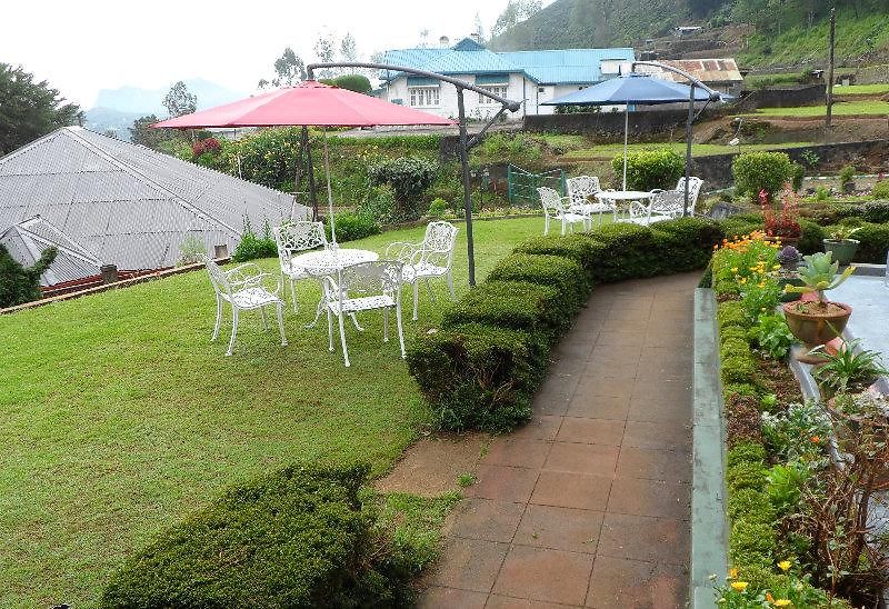 Tea Bush Hotel 3*