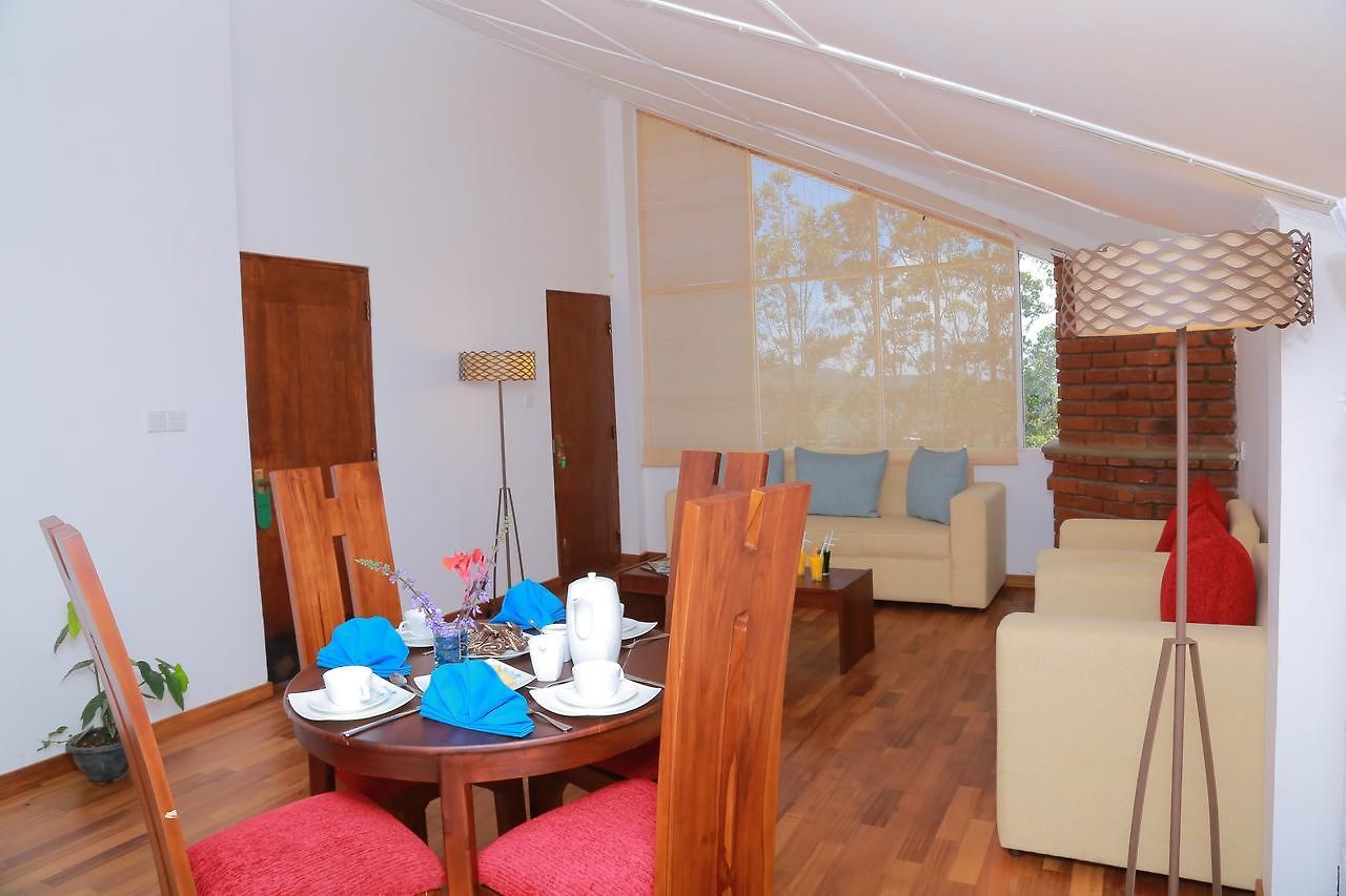Blue Meadows Nuwaraeliya Hotel 3*
