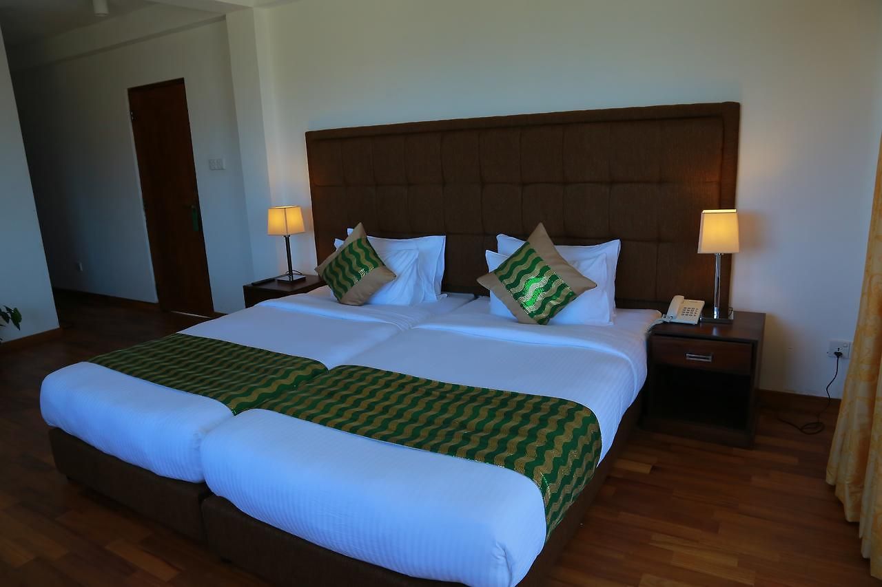 Hotel Blue Meadows Nuwaraeliya Nuwara Eliya