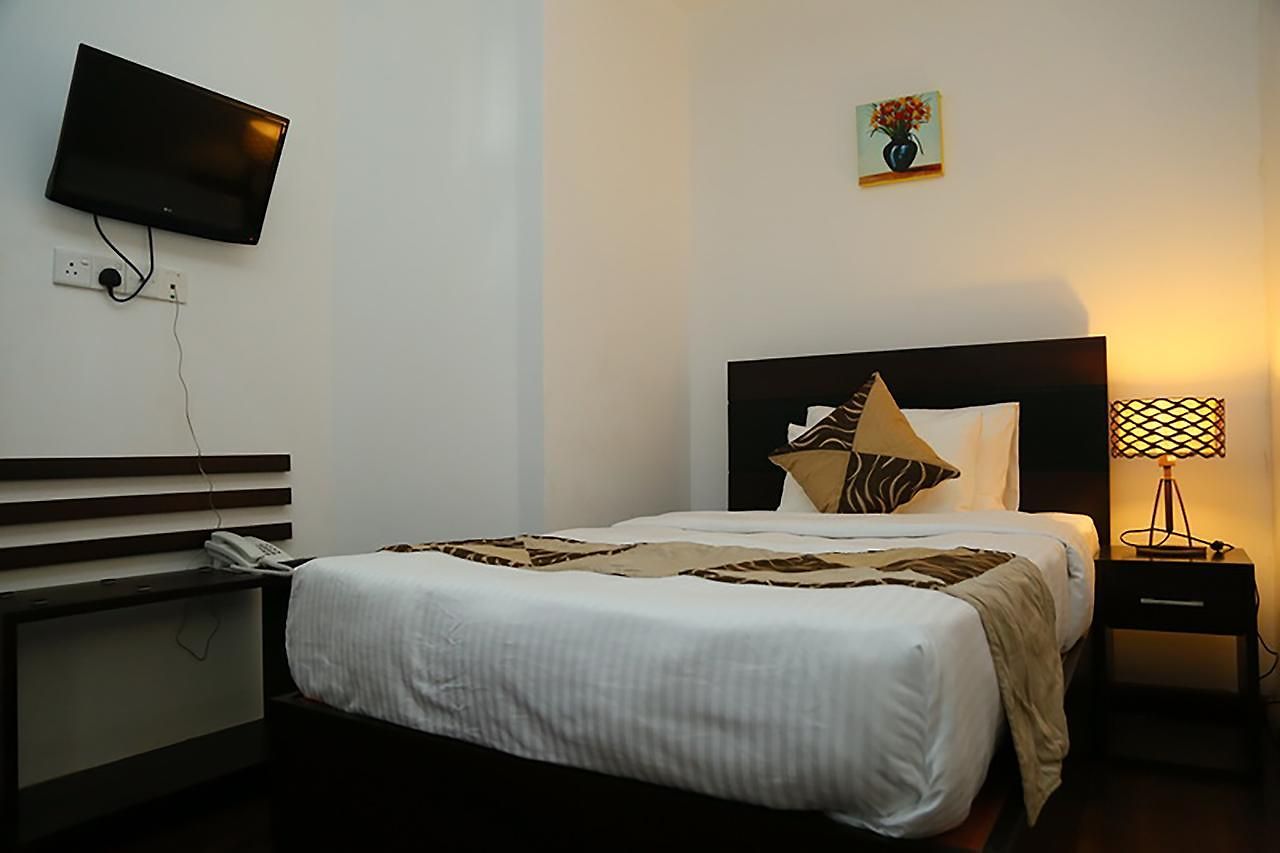 Blue Meadows Nuwaraeliya Hotel