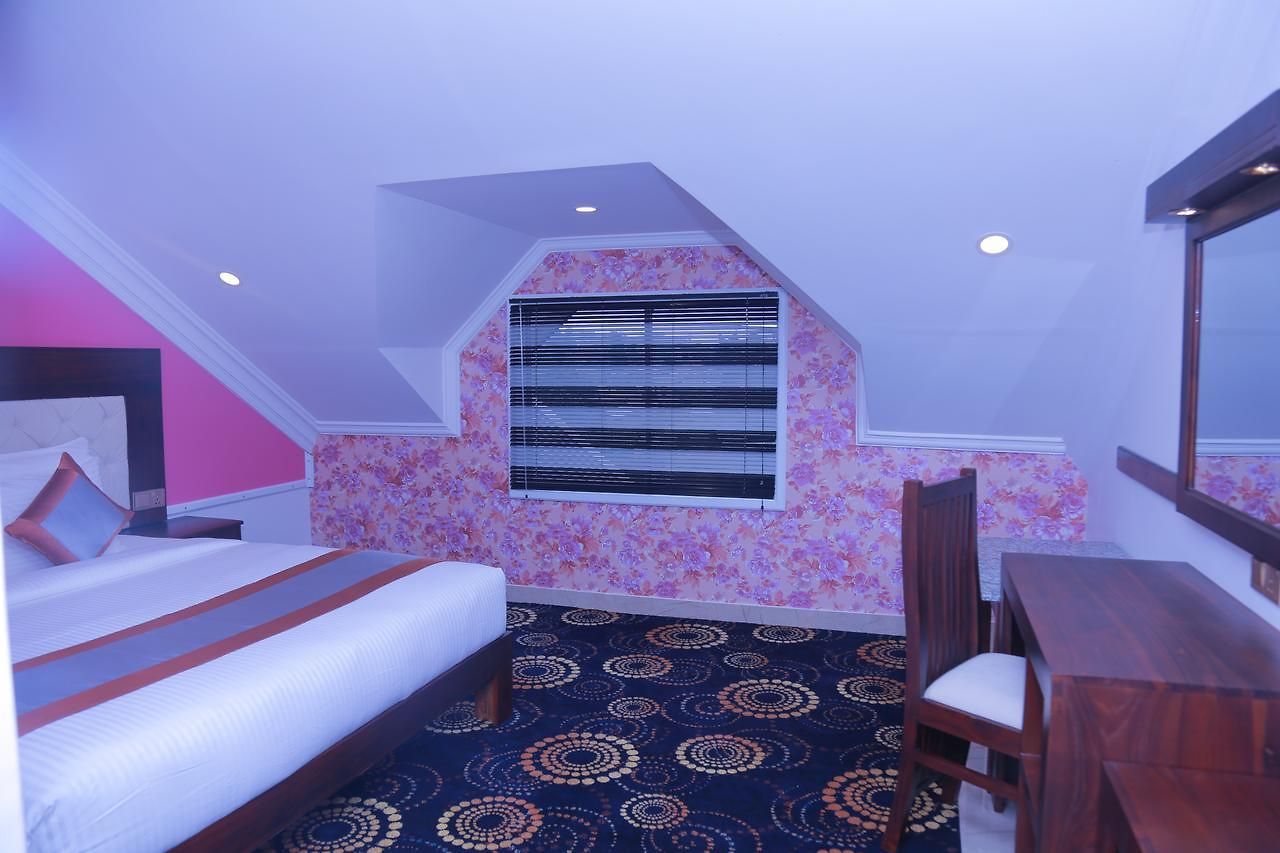 Galaxy Grand Hotel Nuwara Eliya