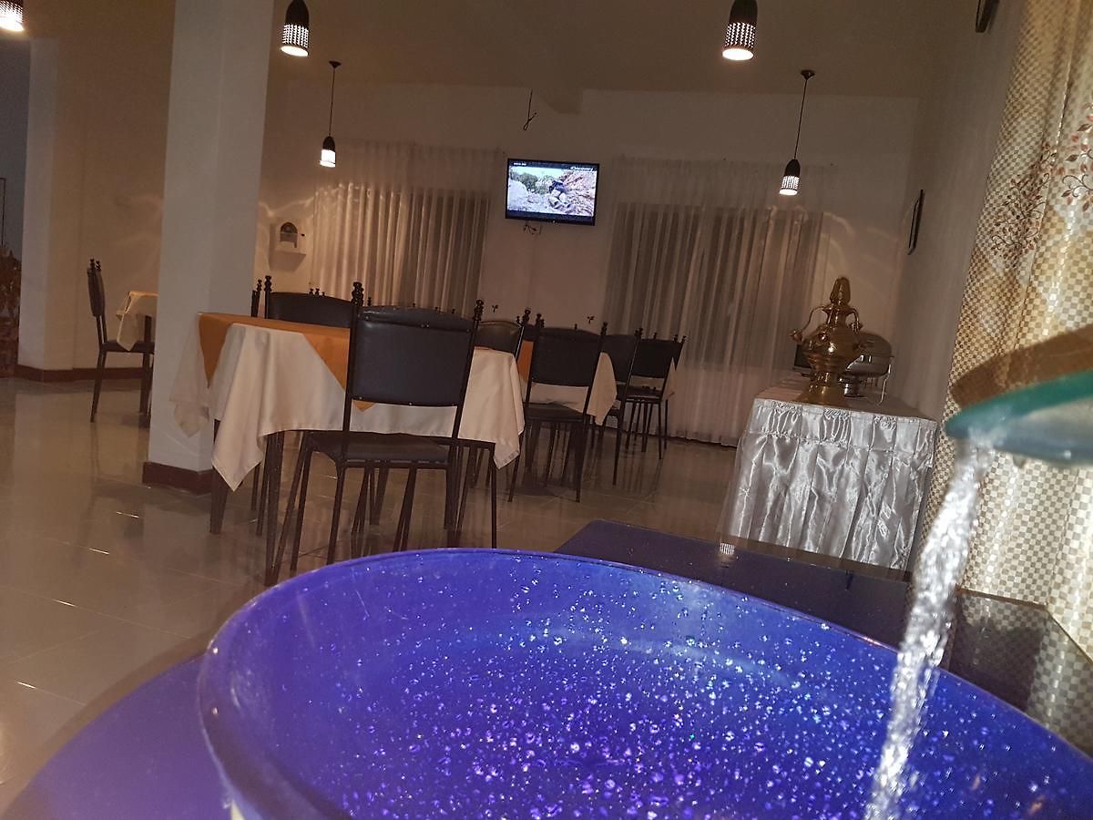 Hotel Rose Garden Hotel