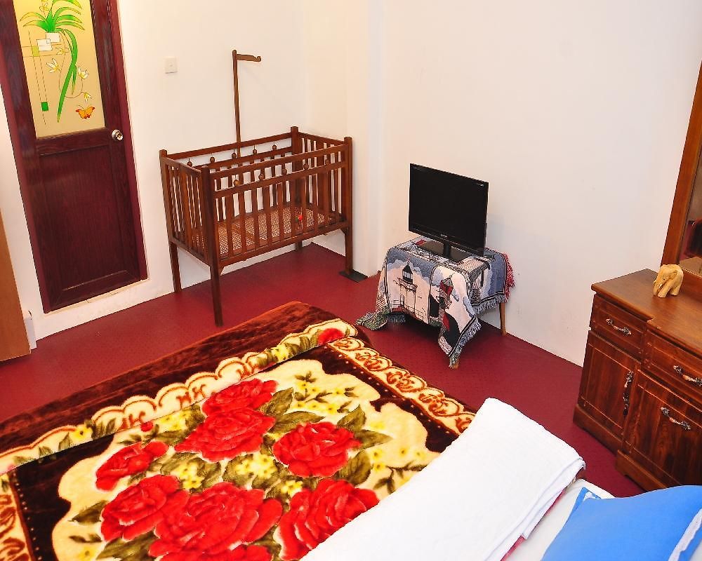Moonplains Hemaya Bungalow Hotel