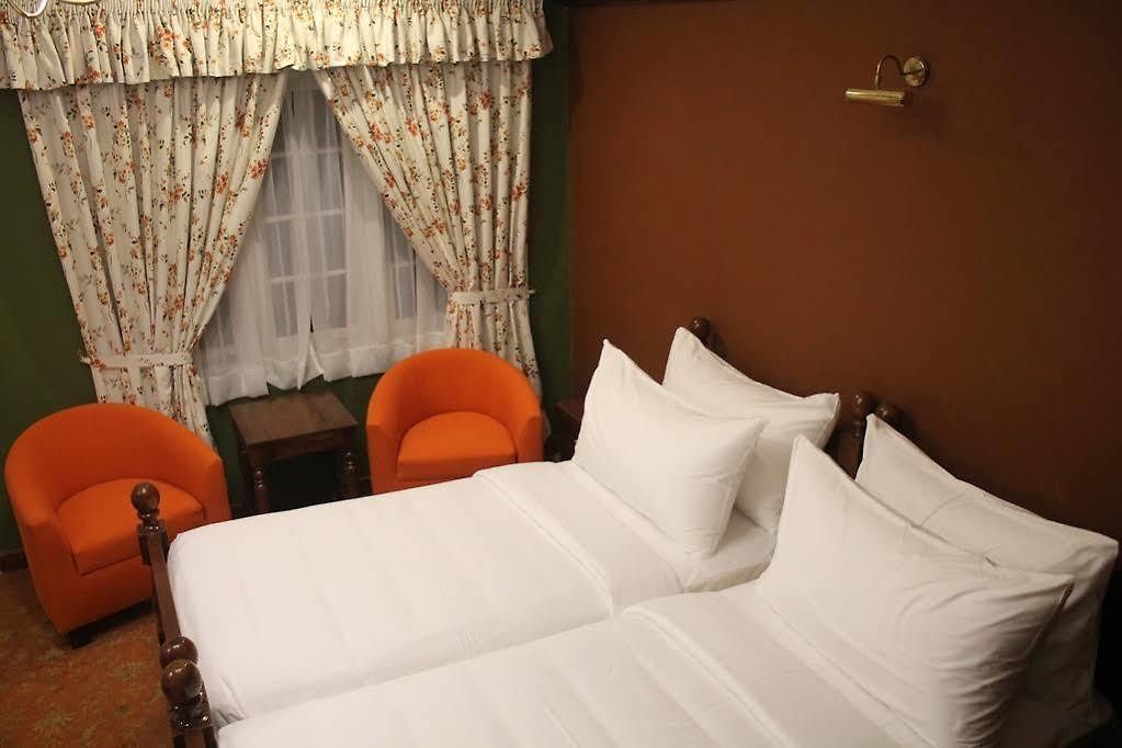 Guest house Jetwing Oatlands 4*