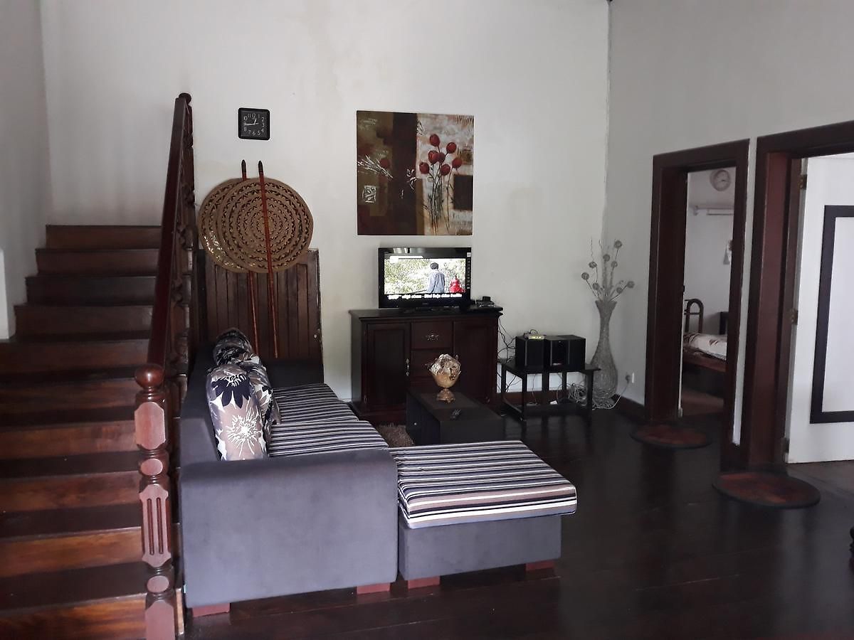 Guest house Tinithi