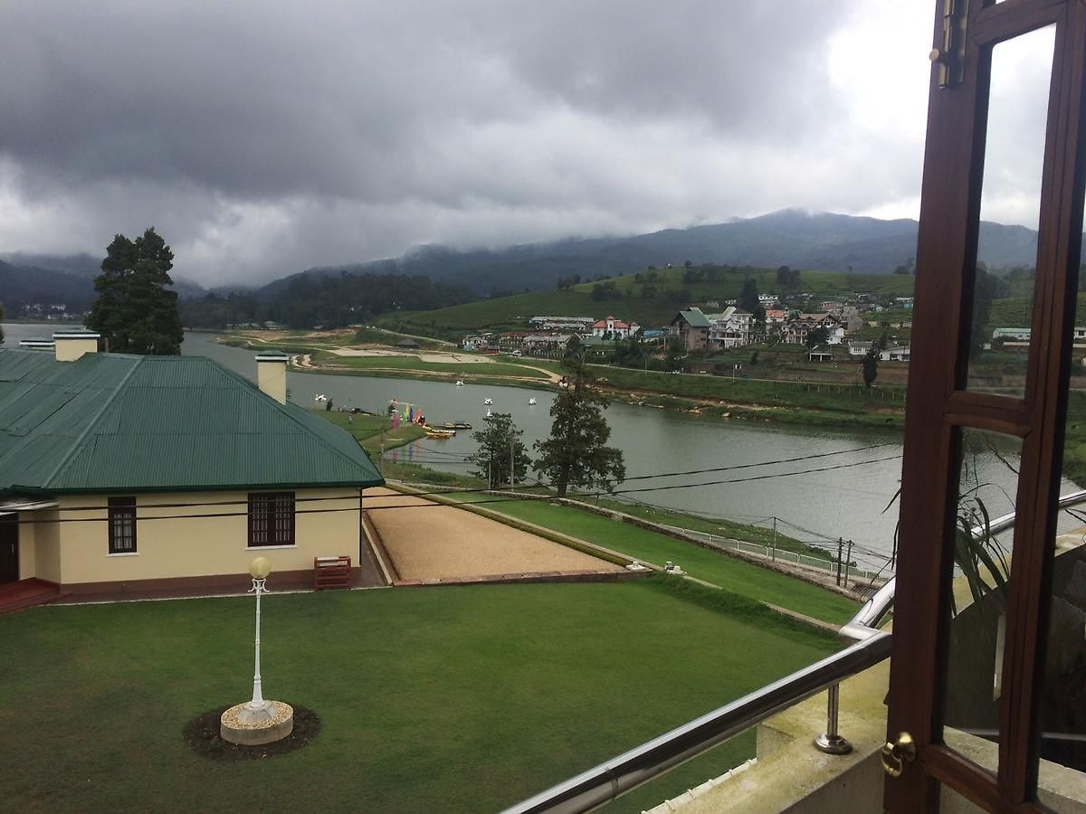 View & 3*