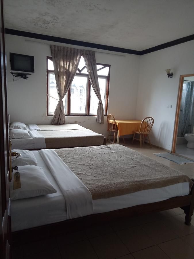 Oasis Hill Hotel 2*