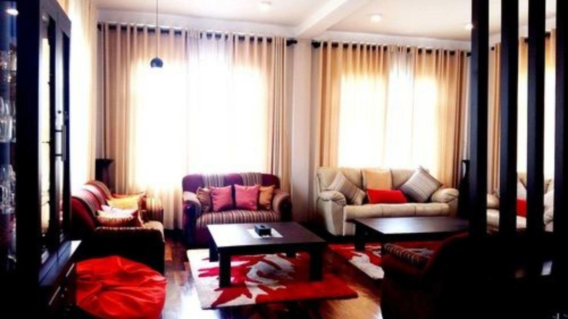 Villa Glory Bush Boutique *