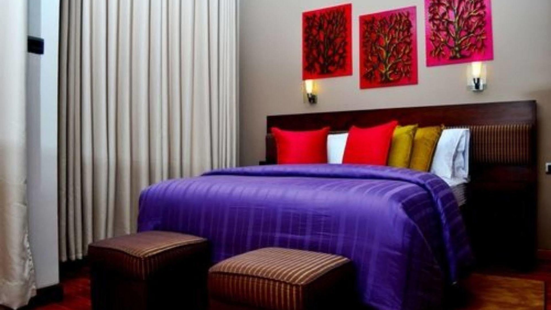 Villa Glory Bush Boutique