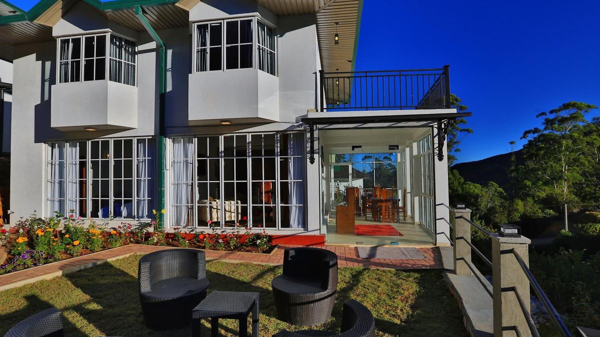 Lemas Holiday * Nuwara Eliya
