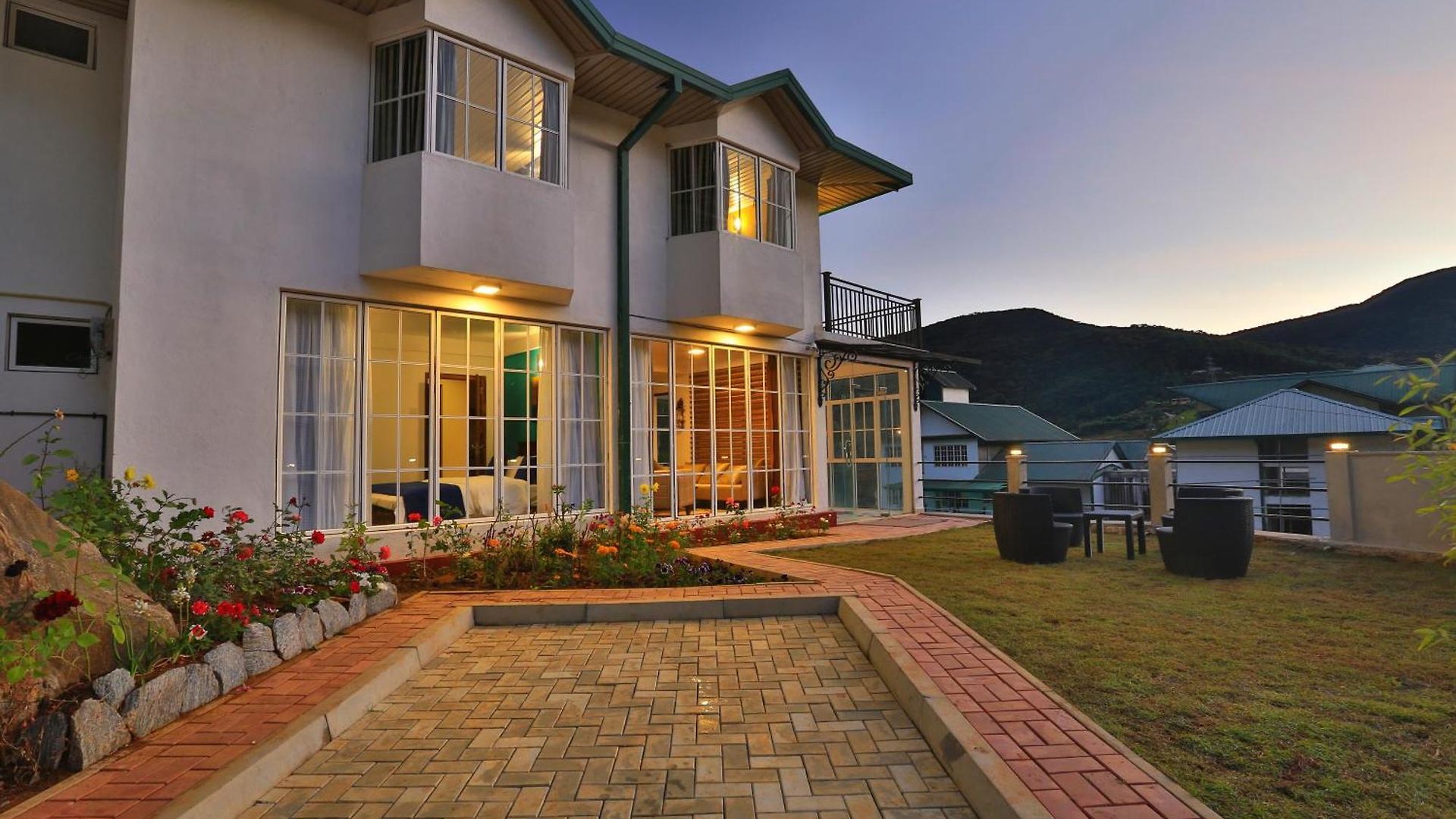 Lemas Holiday Villa *