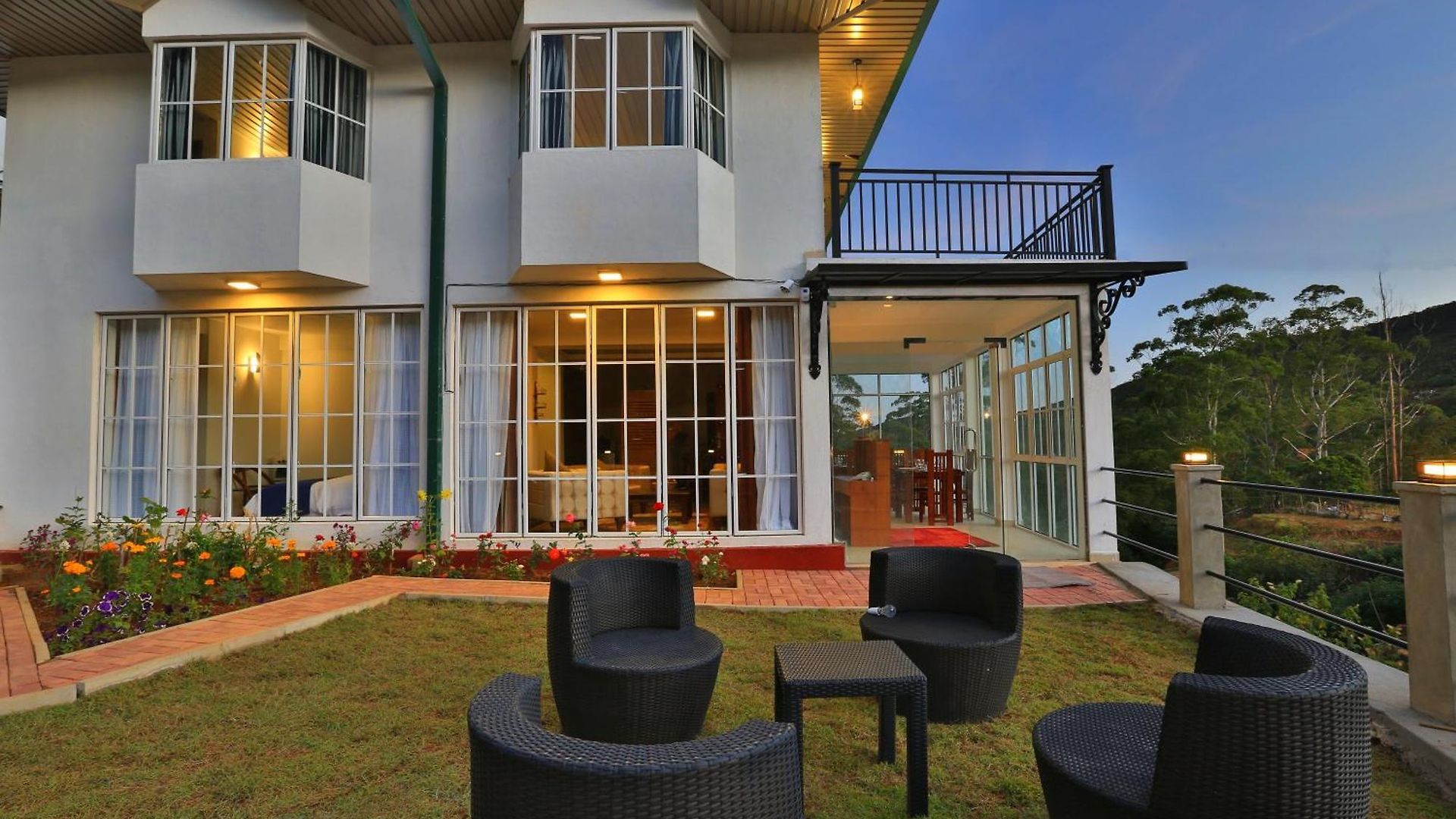 Lemas Holiday Villa *