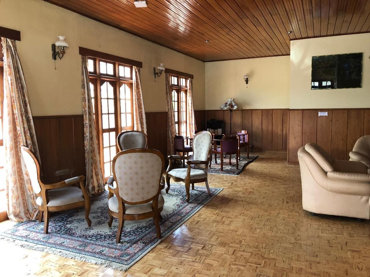 Royal Garden 3* Nuwara Eliya
