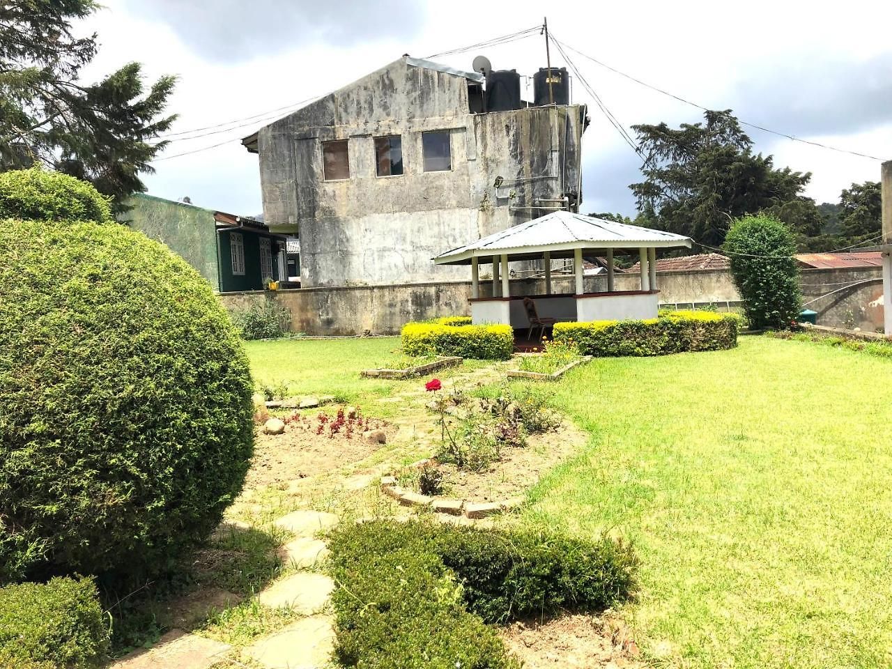 Hotel Royal Garden Nuwara Eliya
