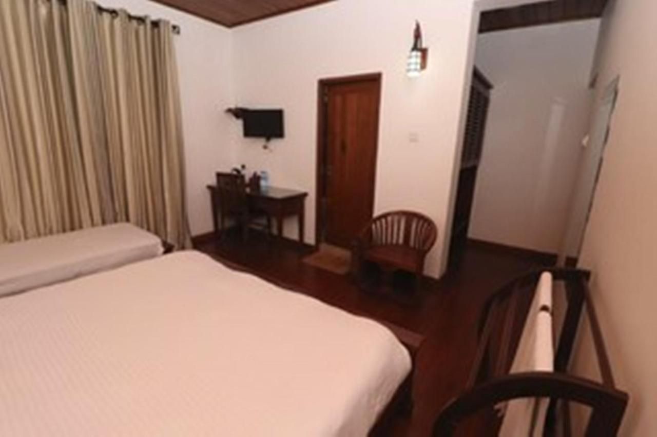 Daffodils Hotel