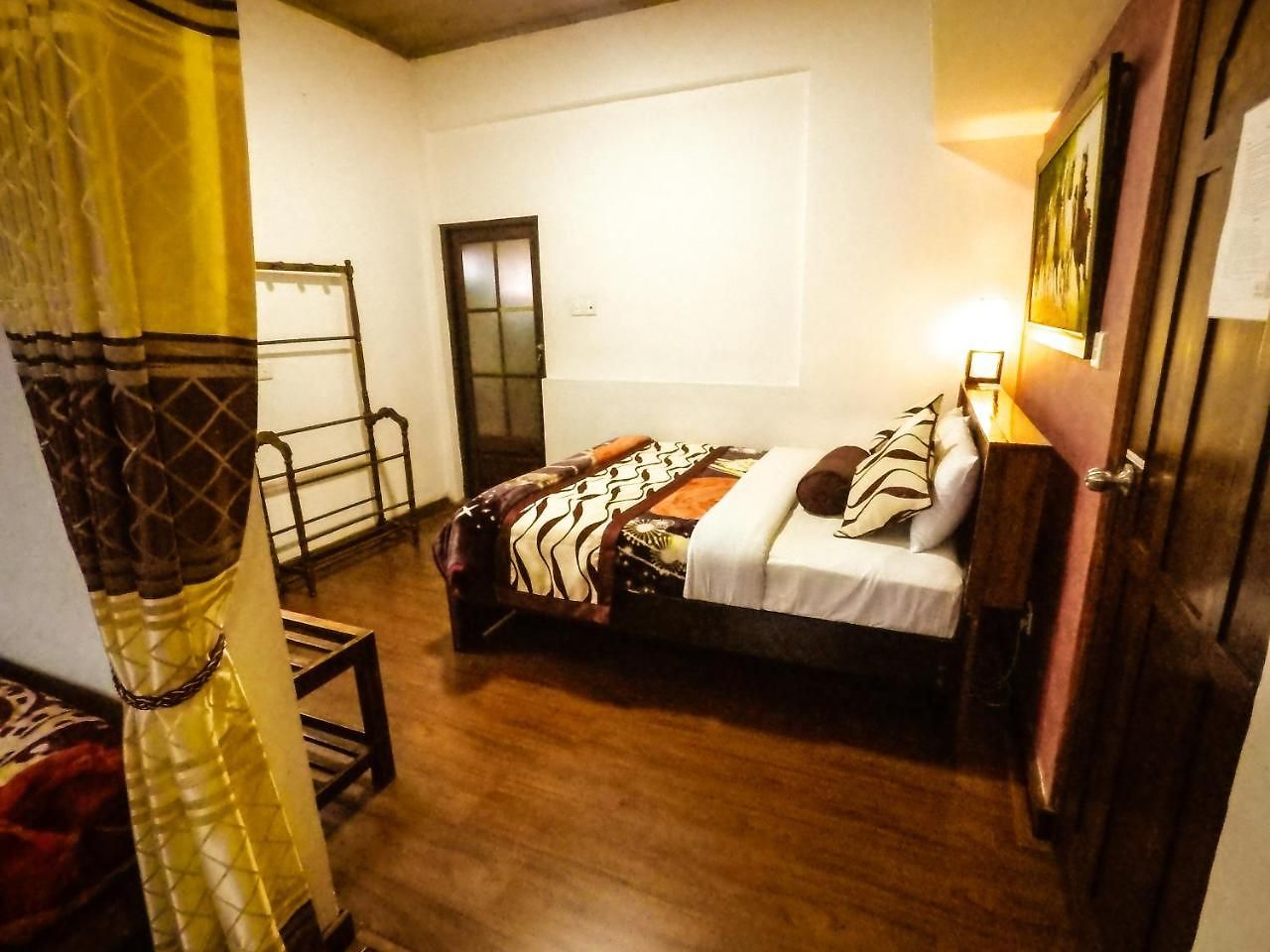 Hills Rest Guest house Nuwara Eliya