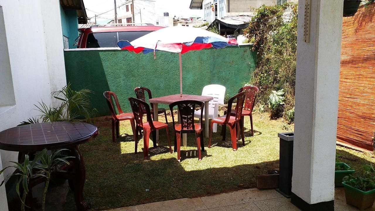 Royal Forest Guest house *