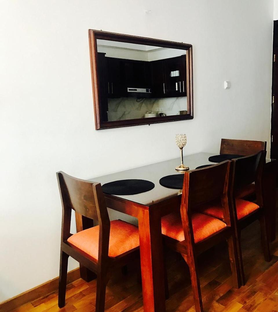Shangri-la Apartment *