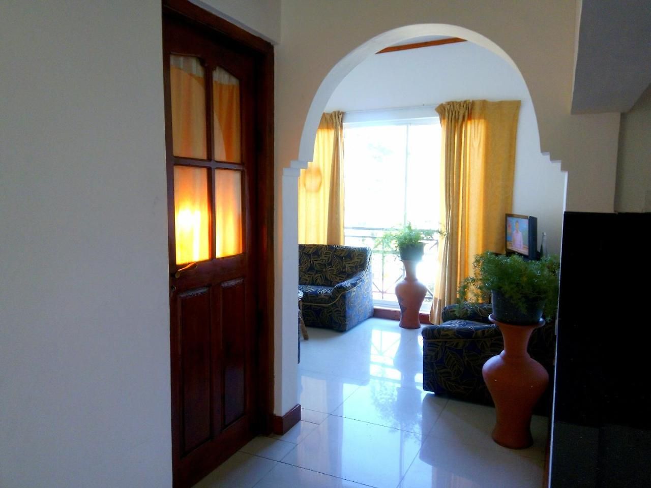 Hotel Crown - Nuwara Eliya