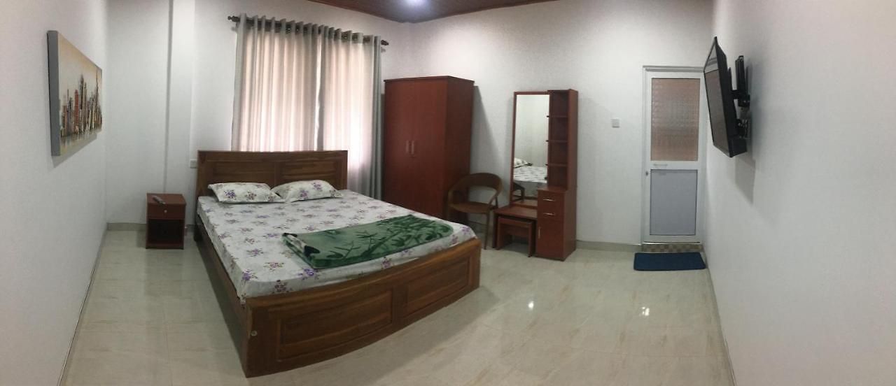 Little England Guest house 3*