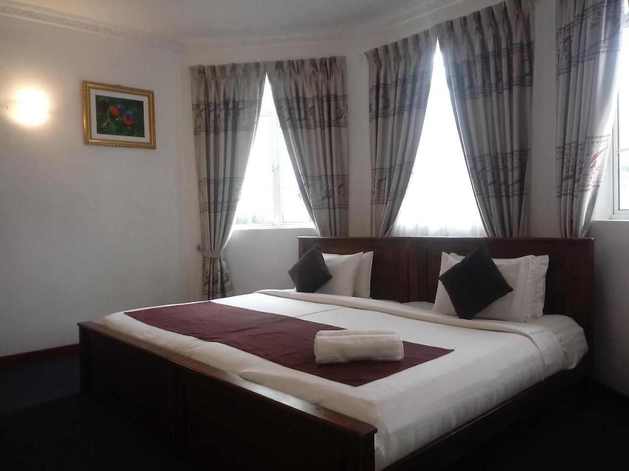 Hotel V & V Holiday Bungalow 2*