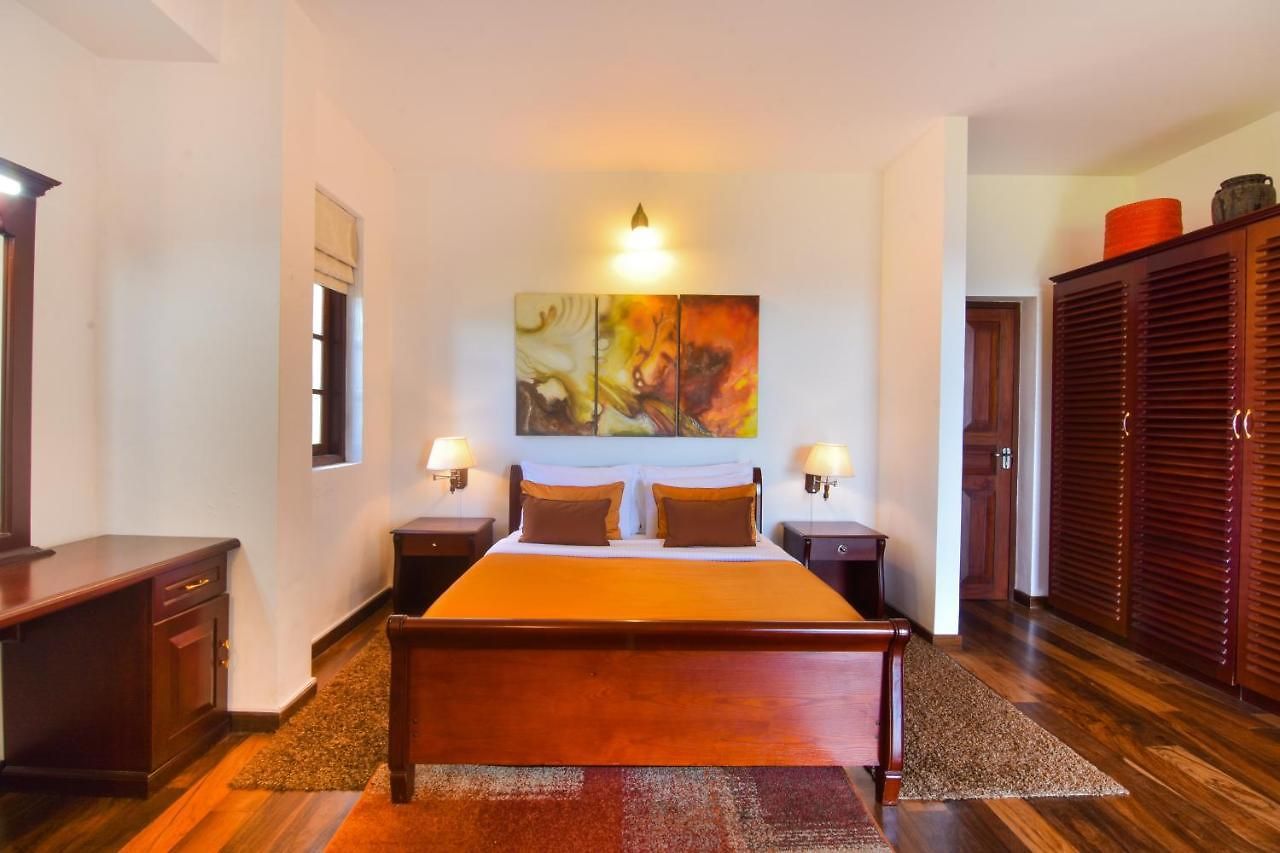 Bed & Breakfast The Glenmor 4*