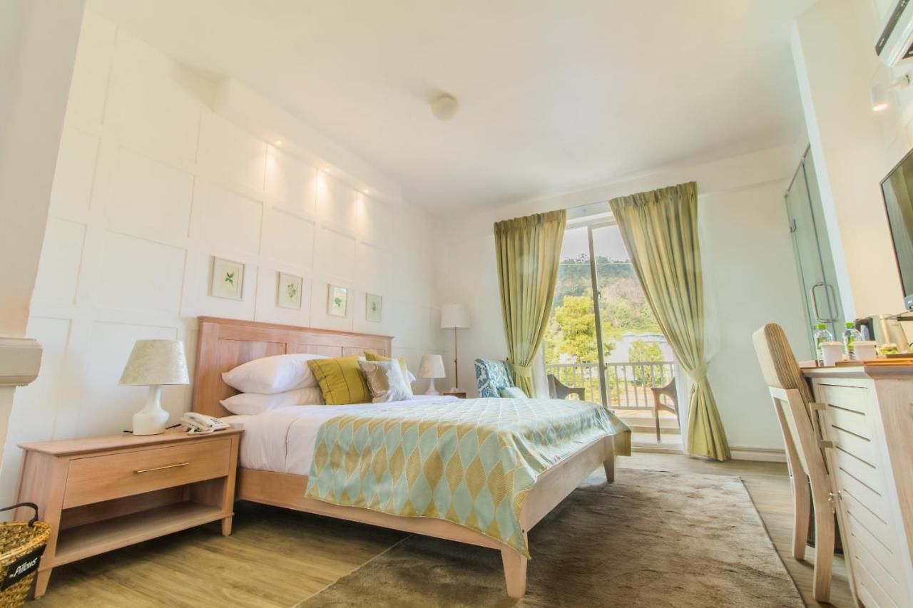 The Lynden Grove 4*