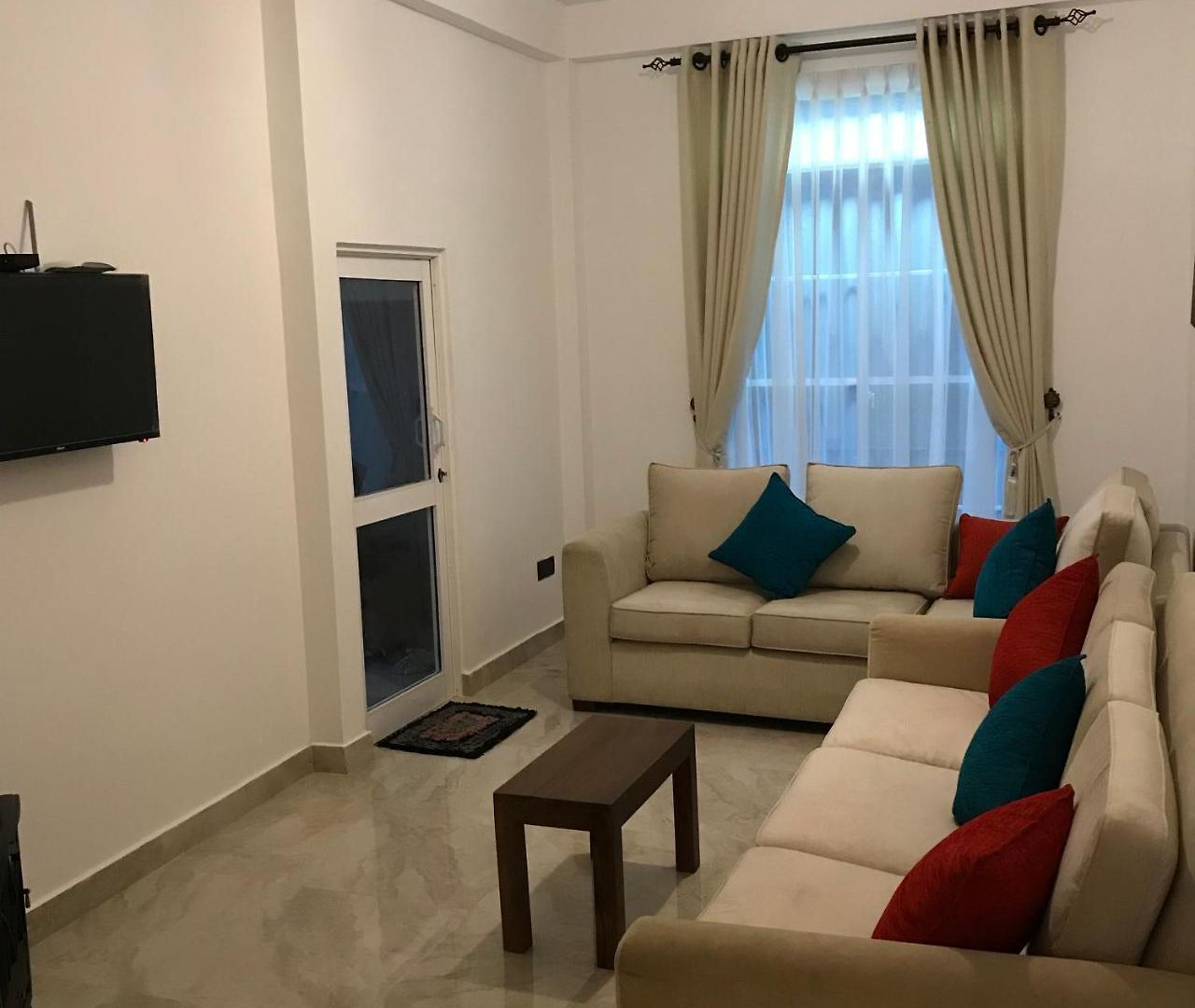 Regal Rose Luxury Apartment *