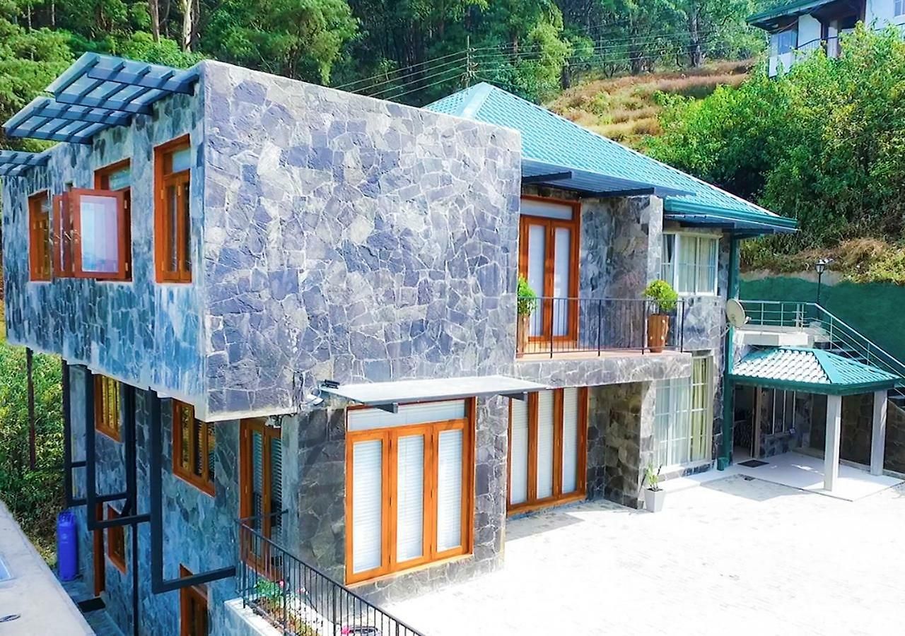 Hummingbird Hill * Nuwara Eliya