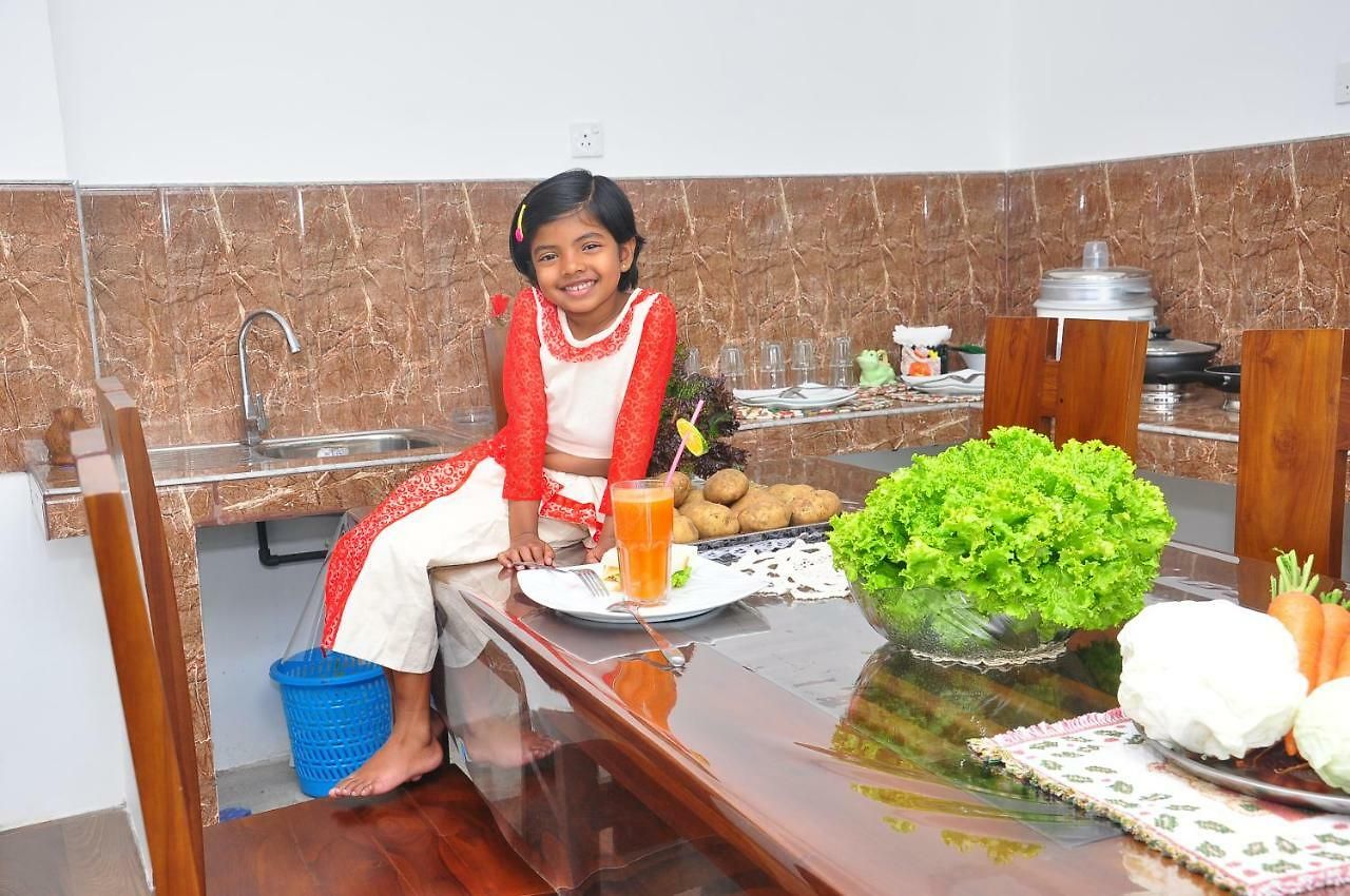 Moonplains Hemaya Bungalow Hotel