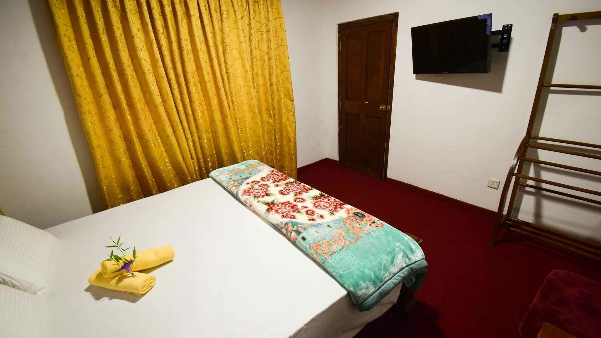 Vista Royal Guest