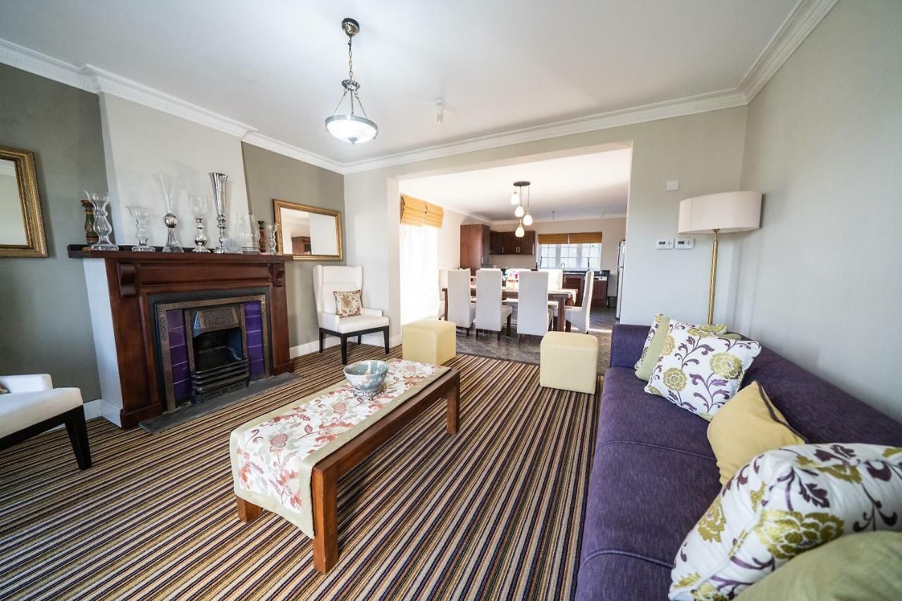 Hotel Tudor Barn 5*