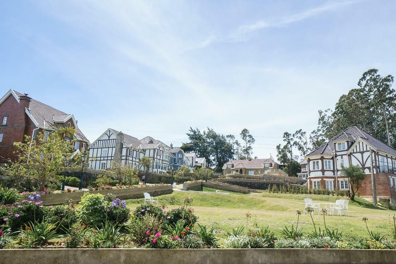Hotel Tudor Barn 5*