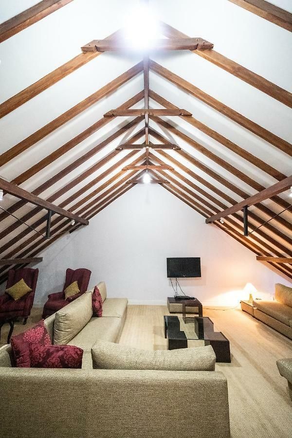 Tudor Barn Hotel