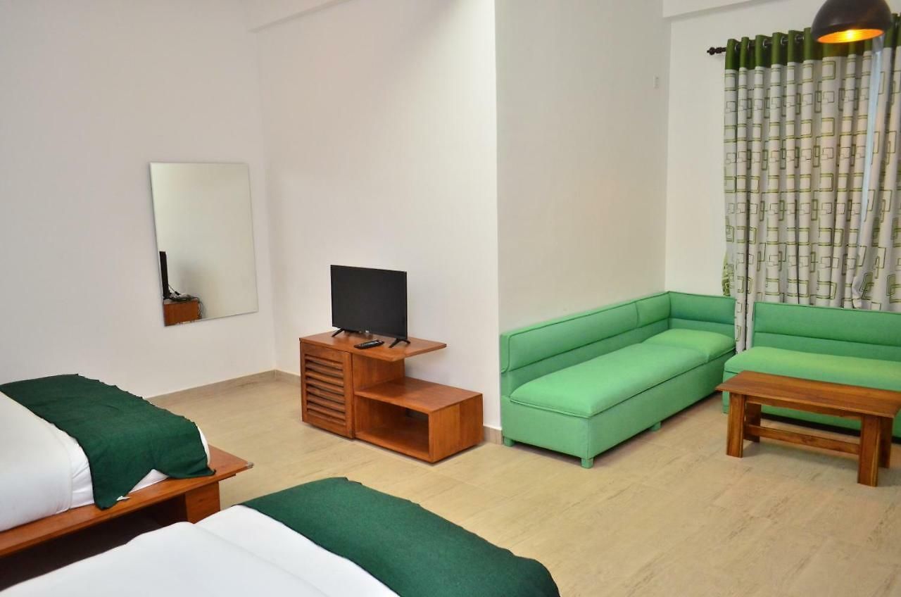 Yensfield Blackpool Hotel 3*