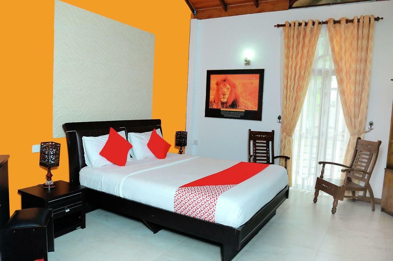 Oyo 247 Olive Park 3*