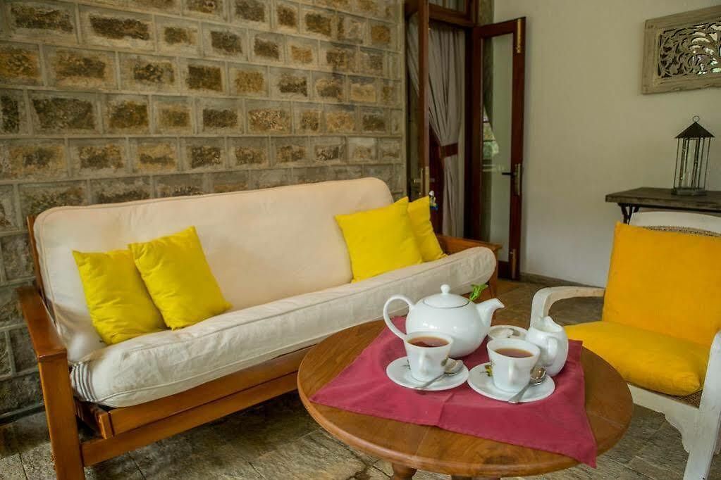Stafford Bungalow - Exclusive Luxury Within A Private Tea Estate Villa *