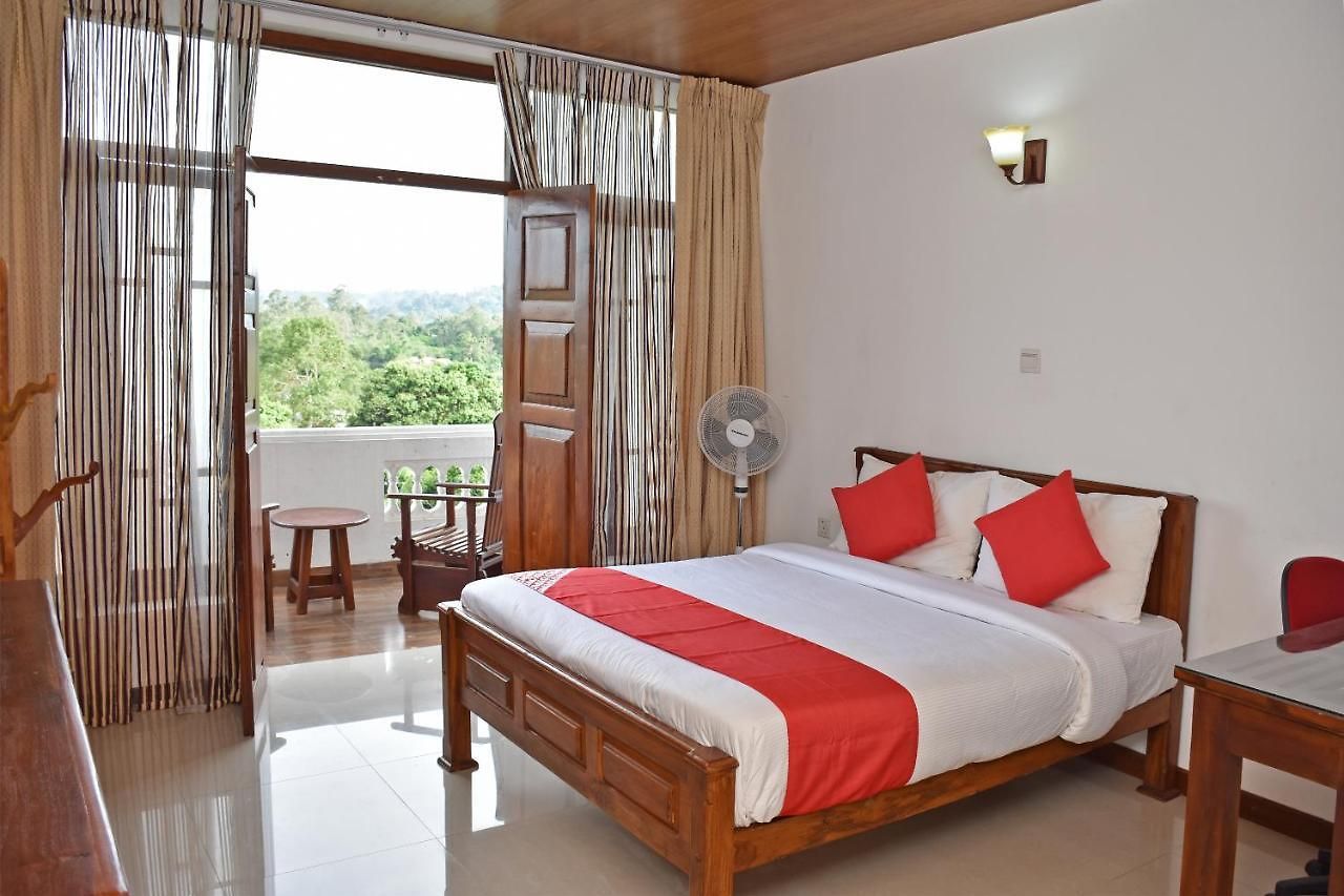 Hotel King Garden View Nuwara Eliya