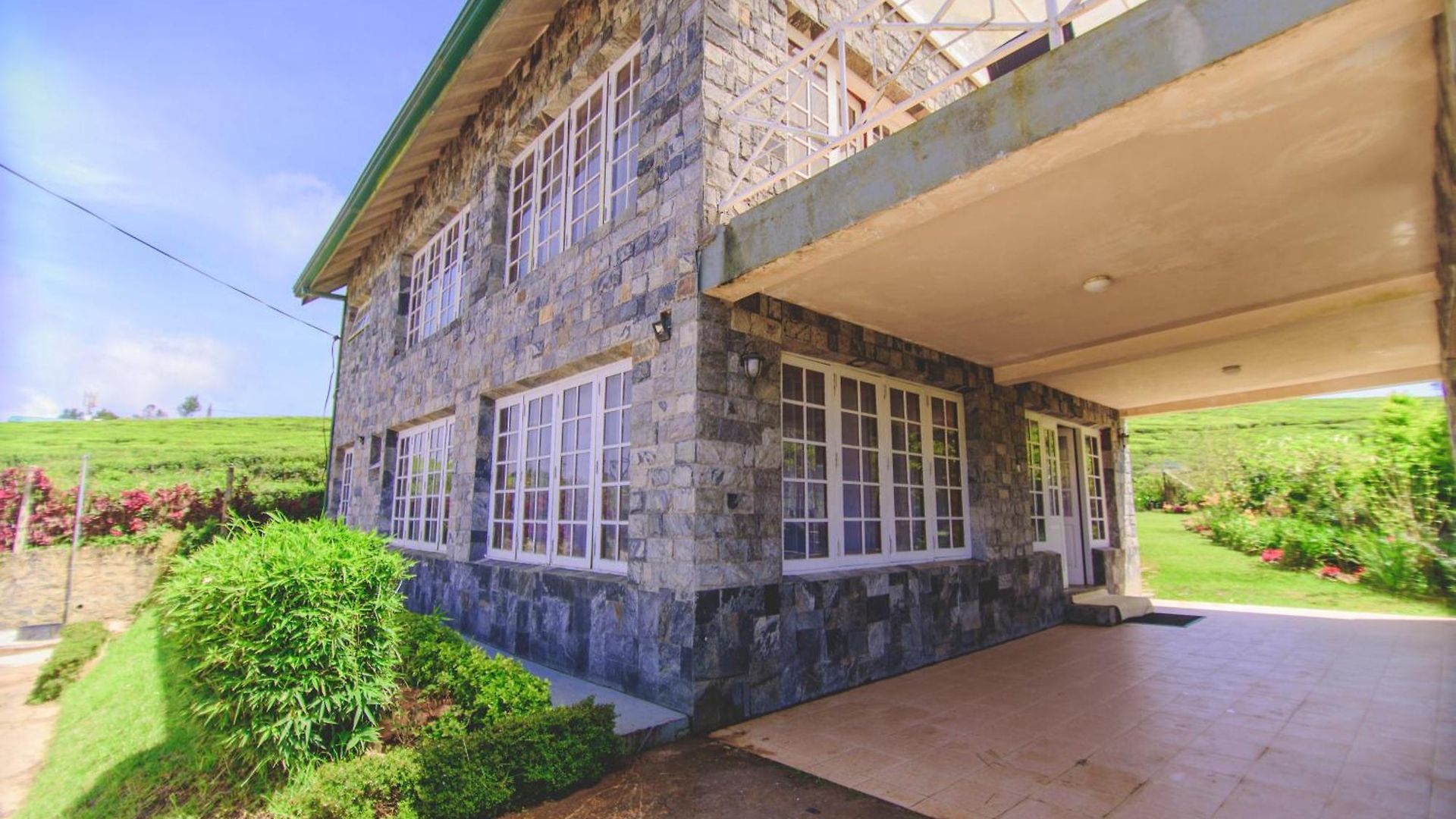 Sarah Nuwara Eliya