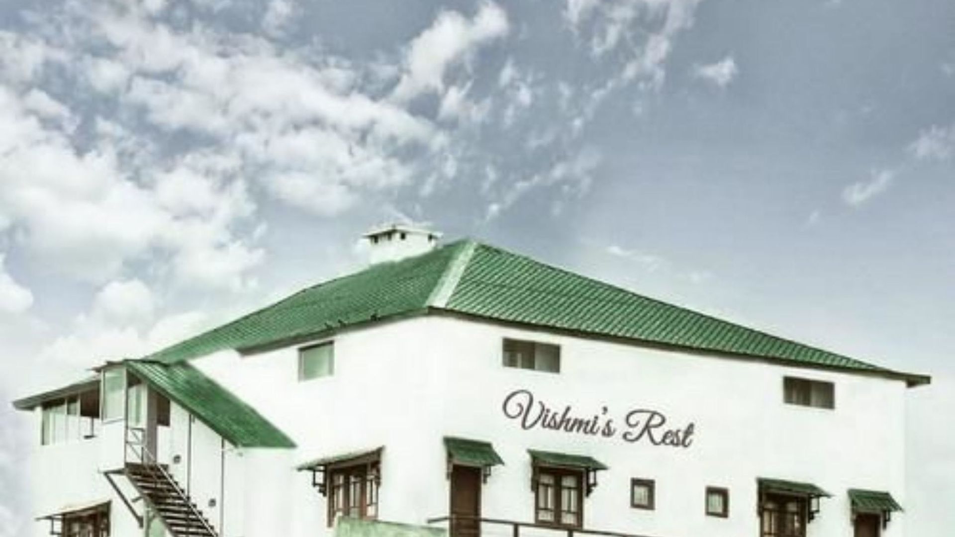 Hotel Vishmi's Rest 3*
