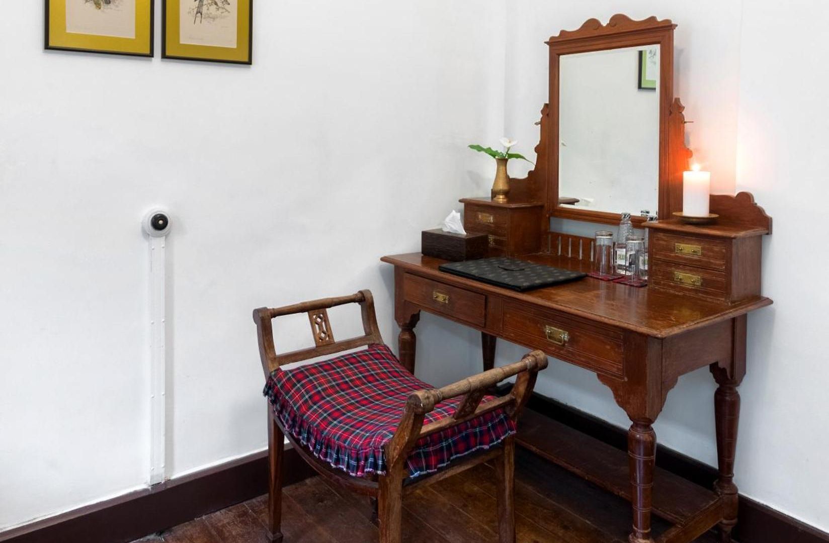 Scottish Planter Bungalow- Thema Collection Villa