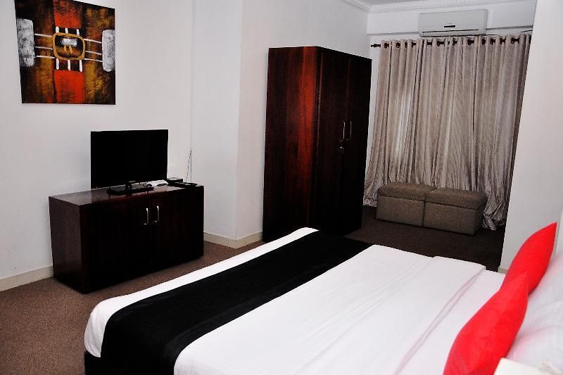 Capital O 281 Laa Adams Hotel Nuwara Eliya