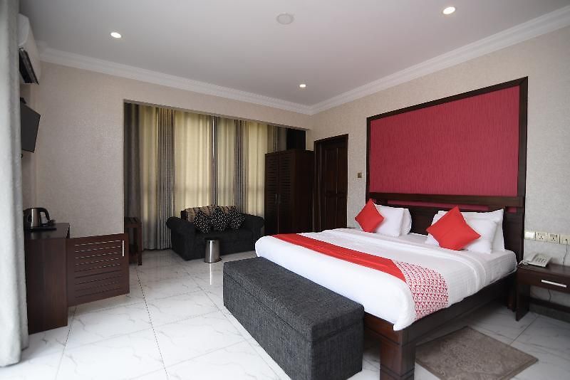 Vishmi's Rest Hotel 3*